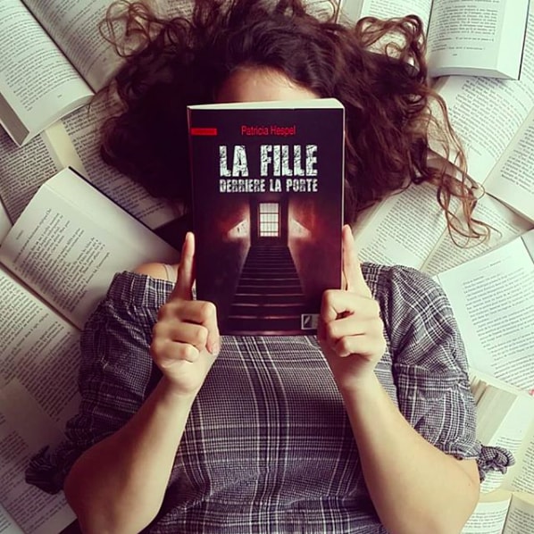 La Fille Derri?¨re la Porte - Patricia Hespel