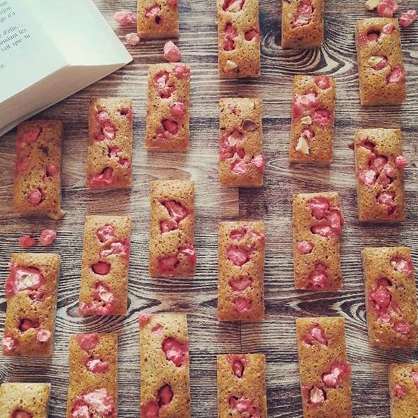 Financiers aux pralines roses